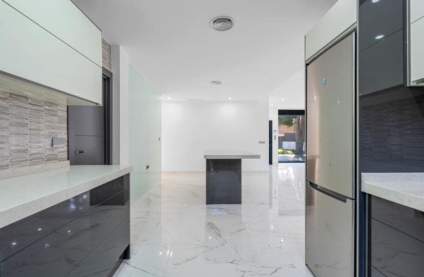 4 bedroom Villa for sale in Dehesa de Campoamor with pool garage - € 985,000 (Ref: 9441322)