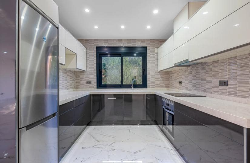 4 bedroom Villa for sale in Dehesa de Campoamor with pool garage - € 985,000 (Ref: 9441322)