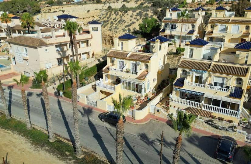 3 chambre Villa/Maison Semi-Mitoyenne à vendre à La Marquesa avec piscine garage - 257 500 € (Ref: 9442851)