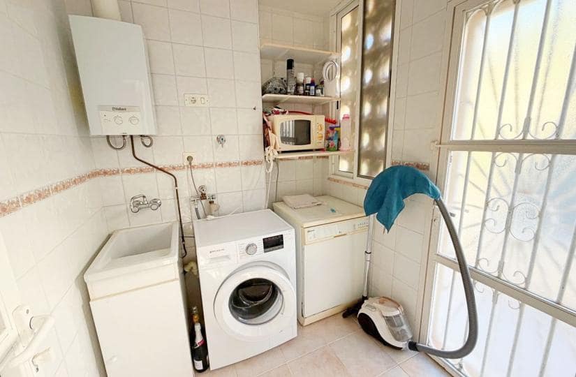 3 chambre Villa/Maison Semi-Mitoyenne à vendre à La Marquesa avec piscine garage - 257 500 € (Ref: 9442851)