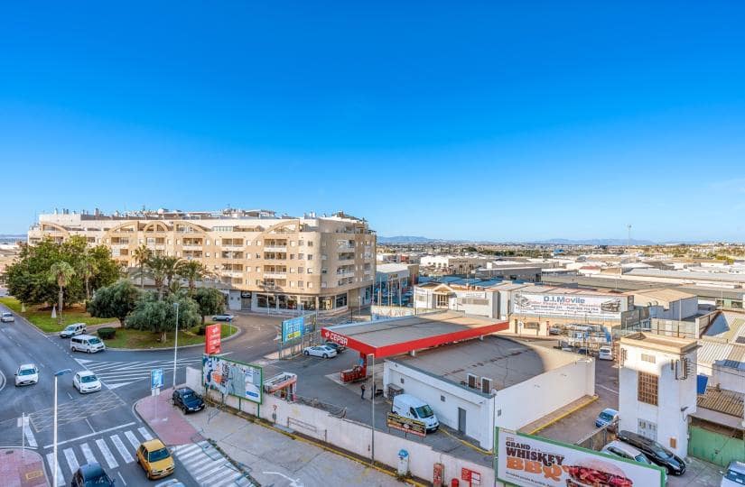 2 soveværelse Lejlighed til salg i Torrevieja - € 149.000 (Ref: 9442852)