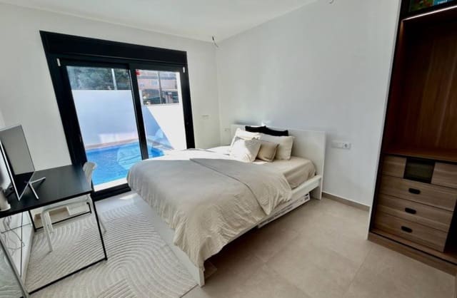 3 soverom Villa til salgs i Formentera del Segura med svømmebasseng garasje - € 325 000 (Ref: 9450427)