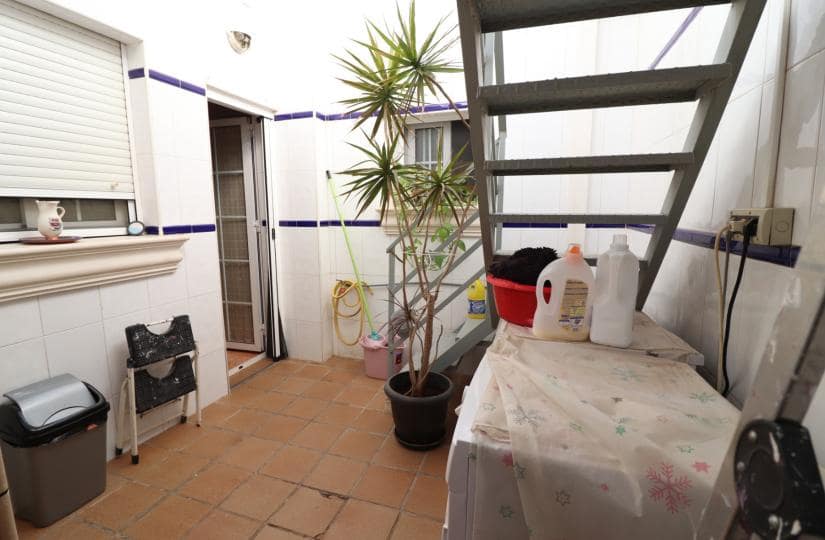 3 bedroom Villa for sale in El Saladar with pool garage - € 315,000 (Ref: 9455005)