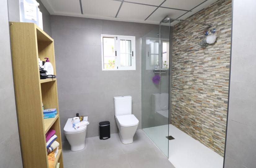 3 bedroom Villa for sale in El Saladar with pool garage - € 315,000 (Ref: 9455005)