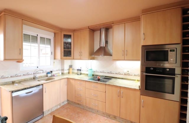 3 Zimmer Villa zu verkaufen in El Saladar, Almoradí mit Pool Garage - 315.000 € (Ref: 9455005)