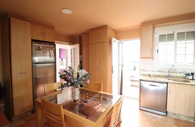 3 Zimmer Villa zu verkaufen in El Saladar, Almoradí mit Pool Garage - 315.000 € (Ref: 9455005)