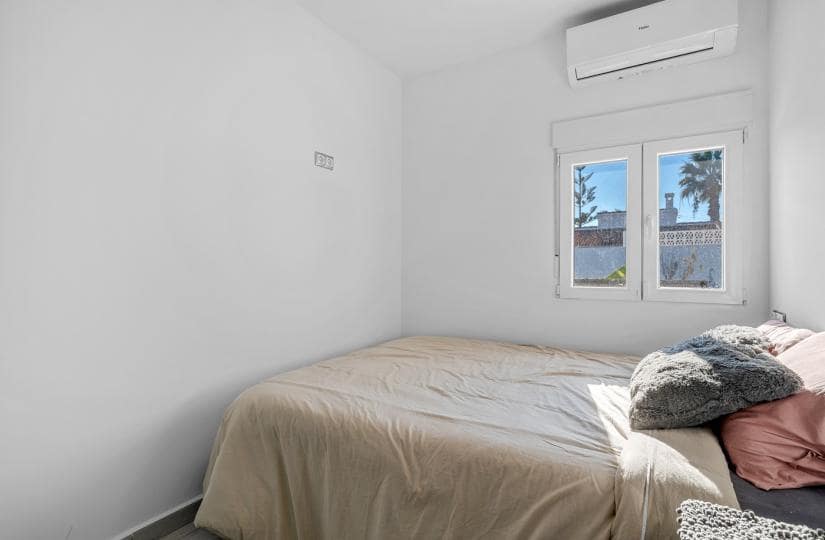 5 soveværelse Villa til salg i Ciudad Quesada med swimmingpool garage - € 498.000 (Ref: 9460780)