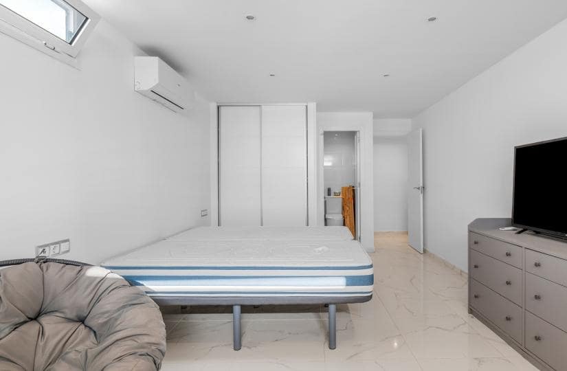 5 soveværelse Villa til salg i Ciudad Quesada med swimmingpool garage - € 498.000 (Ref: 9460780)