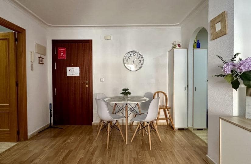 2 sovrum Lägenhet till salu i Torrevieja - 159 000 € (Ref: 9465111)