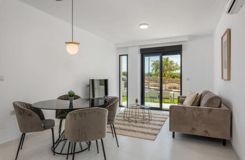 1 bedroom Apartment for sale in San Miguel de Salinas with pool - € 140,000 (Ref: 9467923)