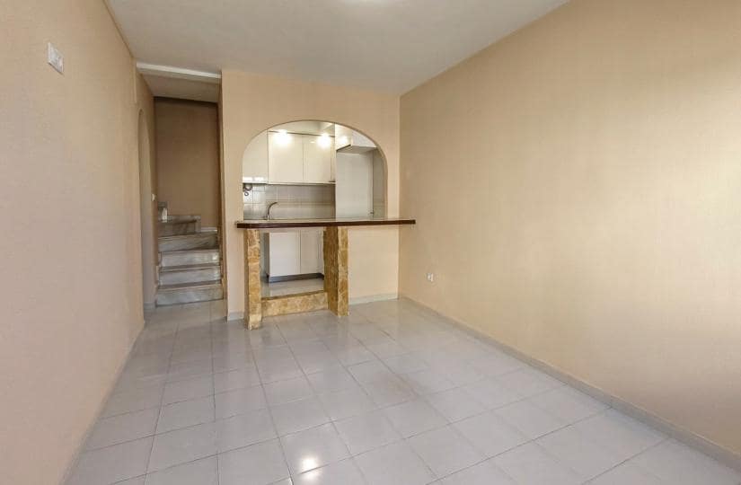 3 soverom Bungalow til salgs i Torrevieja med svømmebasseng - € 149 000 (Ref: 9471667)