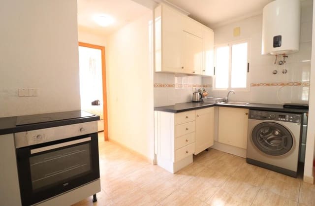 2 chambre Appartement à vendre à San Luis, Torrevieja avec piscine garage - 119 950 € (Ref: 9474034)