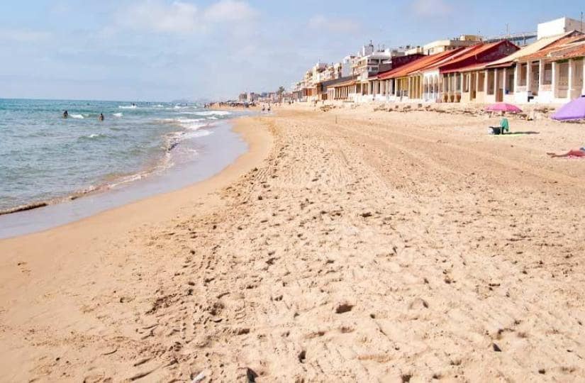 3 bedroom Apartment for sale in Guardamar del Segura with pool - € 335,000 (Ref: 9483631)