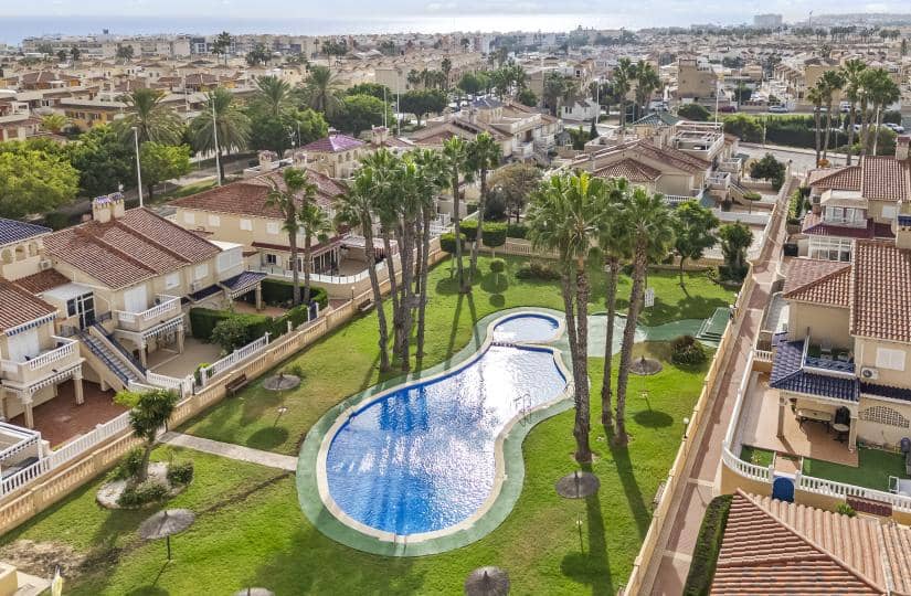 1 sovrum Lägenhet till salu i Orihuela Costa med pool - 170 000 € (Ref: 9483635)