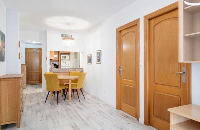 2 soveværelse Lejlighed til salg i Playa de los Locos, Torrevieja med swimmingpool garage - € 185.000 (Ref: 9483636)