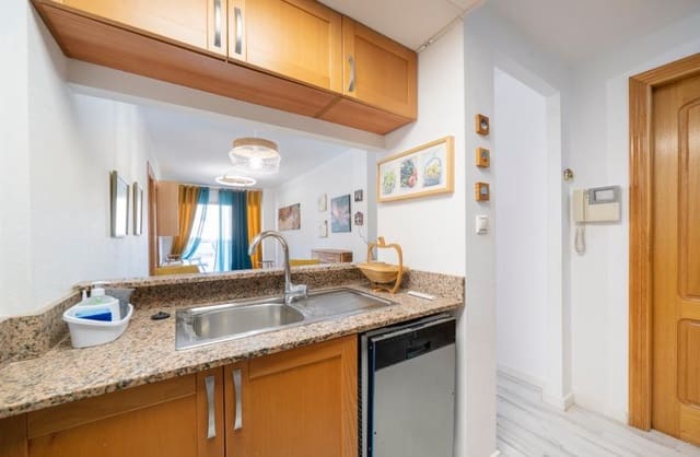 2 soveværelse Lejlighed til salg i Playa de los Locos, Torrevieja med swimmingpool garage - € 185.000 (Ref: 9483636)