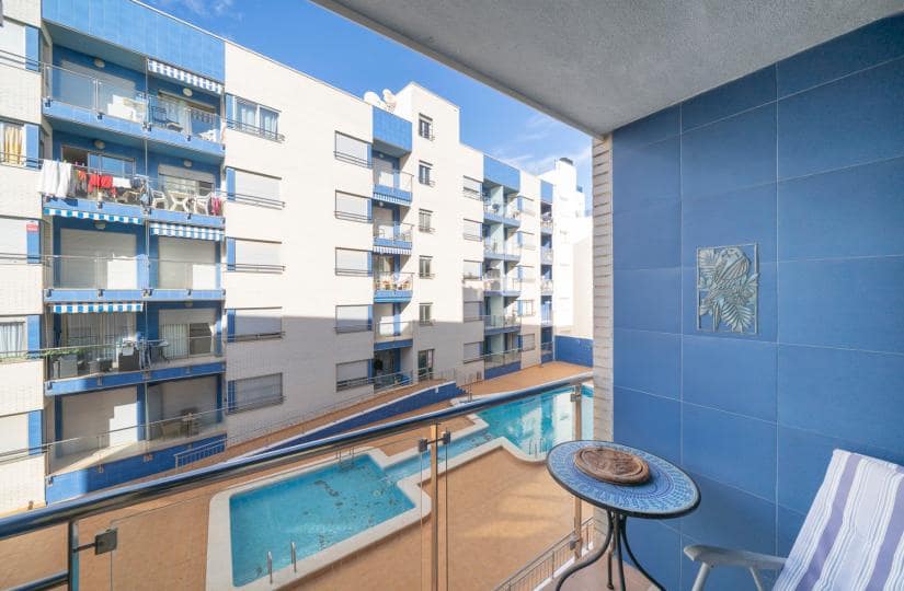 2 soveværelse Lejlighed til salg i Torrevieja med swimmingpool garage - € 185.000 (Ref: 9483636)