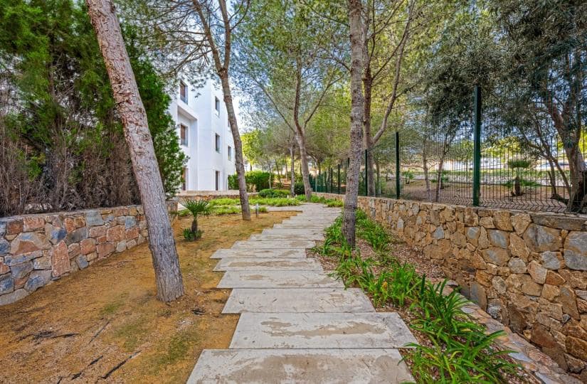 2 soveværelse Lejlighed til salg i Dehesa de Campoamor med swimmingpool garage - € 349.000 (Ref: 9483637)