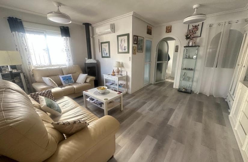 3 bedroom Semi-detached Villa for sale in Vistabella with pool - € 180,000 (Ref: 9483638)