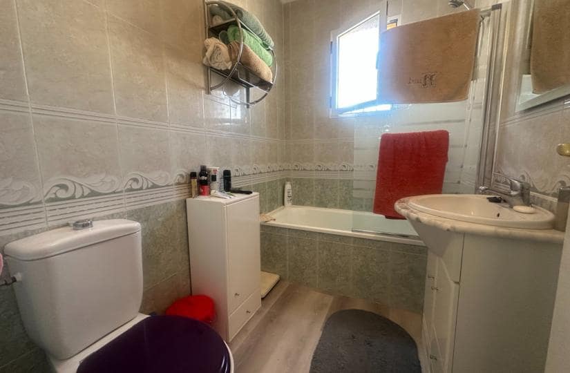 3 bedroom Semi-detached Villa for sale in Vistabella with pool - € 180,000 (Ref: 9483638)