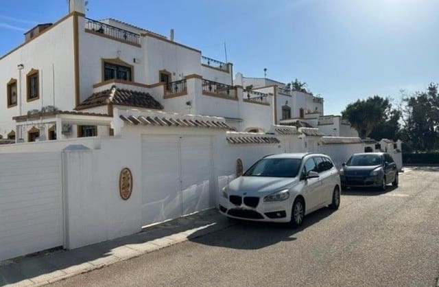 3 makuuhuone Paritalo myytävänä paikassa Vistabella, Orihuela mukana uima-altaan - 180 000 € (Ref: 9483638)