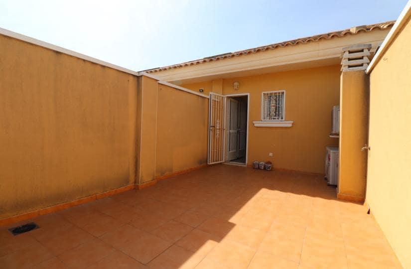 2 makuuhuone Omakotitalo vuokrattavana paikassa Benijofar mukana uima-altaan 
autotalli - 700 € (Ref: 9483641)