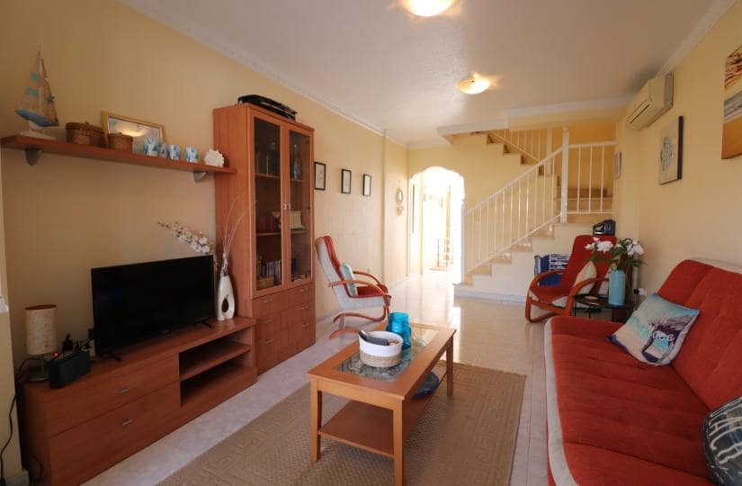 2 makuuhuone Omakotitalo vuokrattavana paikassa Benijofar mukana uima-altaan 
autotalli - 700 € (Ref: 9483641)