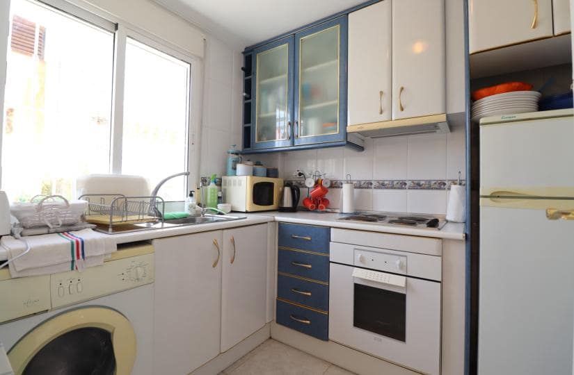 2 makuuhuone Omakotitalo vuokrattavana paikassa Benijofar mukana uima-altaan 
autotalli - 700 € (Ref: 9483641)