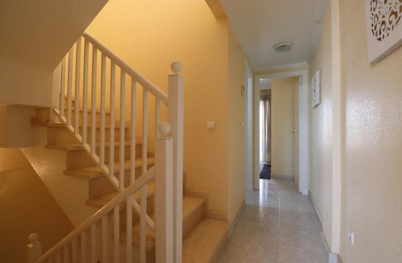 2 makuuhuone Omakotitalo vuokrattavana paikassa Benijofar mukana uima-altaan 
autotalli - 700 € (Ref: 9483641)