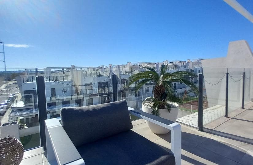 2 bedroom Penthouse for sale in San Miguel de Salinas with pool - € 319,995 (Ref: 9488667)