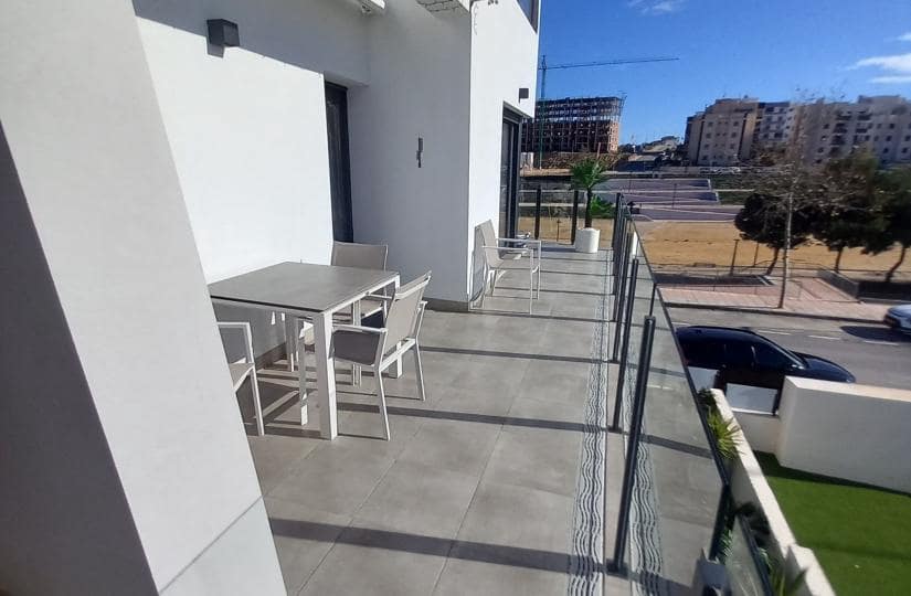 2 bedroom Penthouse for sale in San Miguel de Salinas with pool - € 319,995 (Ref: 9488667)