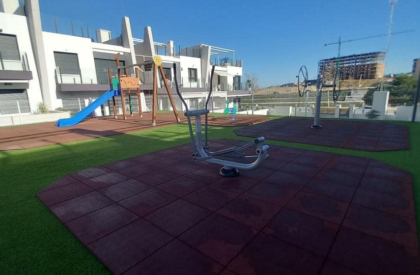 2 bedroom Penthouse for sale in San Miguel de Salinas with pool - € 319,995 (Ref: 9488667)