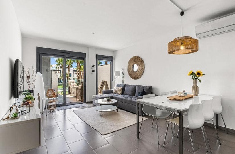 2 bedroom Penthouse for sale in La Zenia with pool garage - € 319,000 (Ref: 9488668)