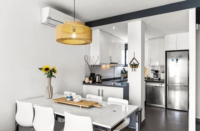 2 slaapkamer Penthouse te koop in La Zenia, Orihuela met zwembad garage - € 319.000 (Ref: 9488668)