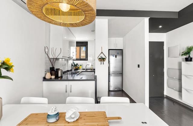 2 slaapkamer Penthouse te koop in La Zenia, Orihuela met zwembad garage - € 319.000 (Ref: 9488668)