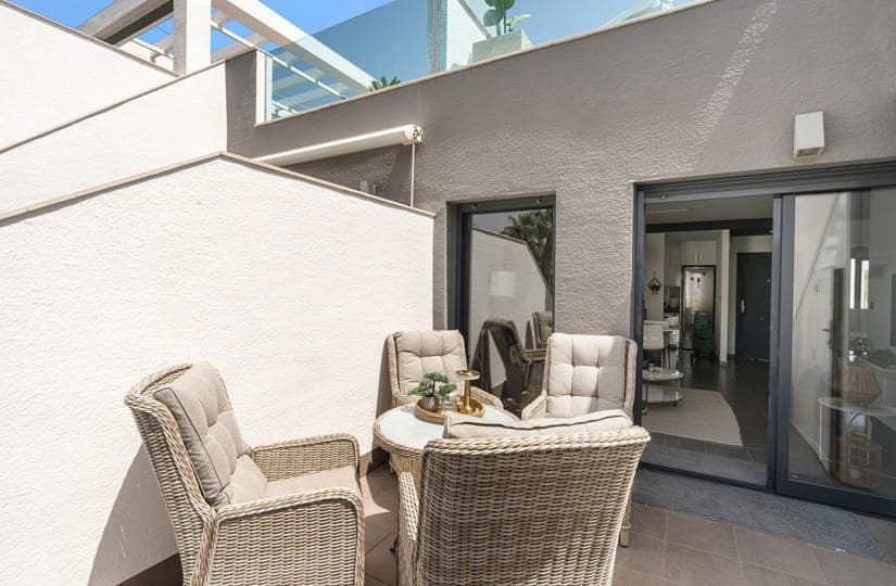 2 bedroom Penthouse for sale in La Zenia with pool garage - € 319,000 (Ref: 9488668)