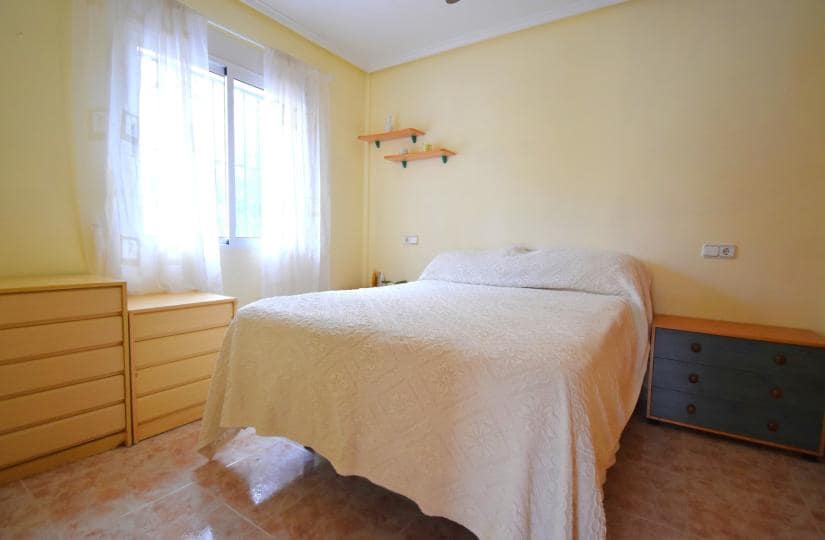 2 soveværelse Villa til salg i Playa Flamenca med swimmingpool garage - € 175.000 (Ref: 9497080)