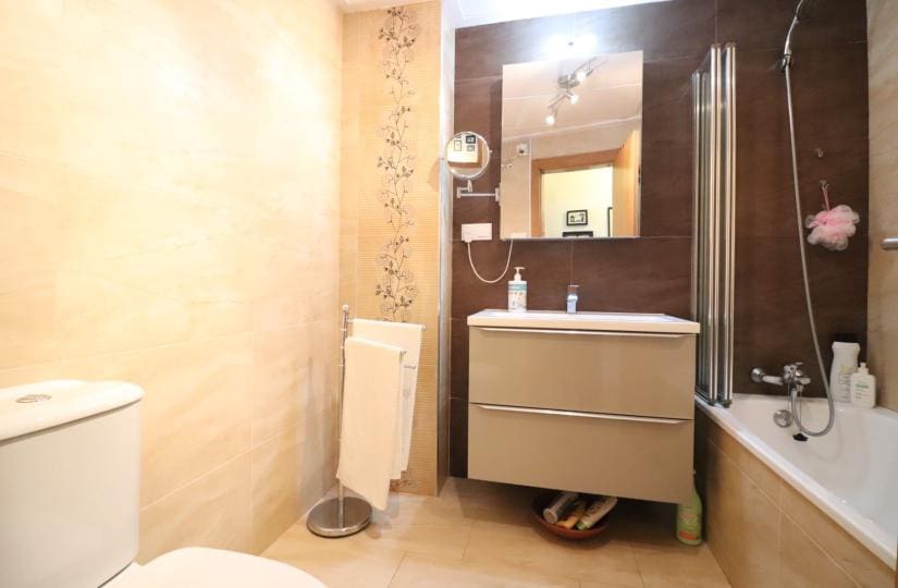 2 bedroom Apartment for sale in Benijofar with pool garage - € 139,950 (Ref: 9497081)