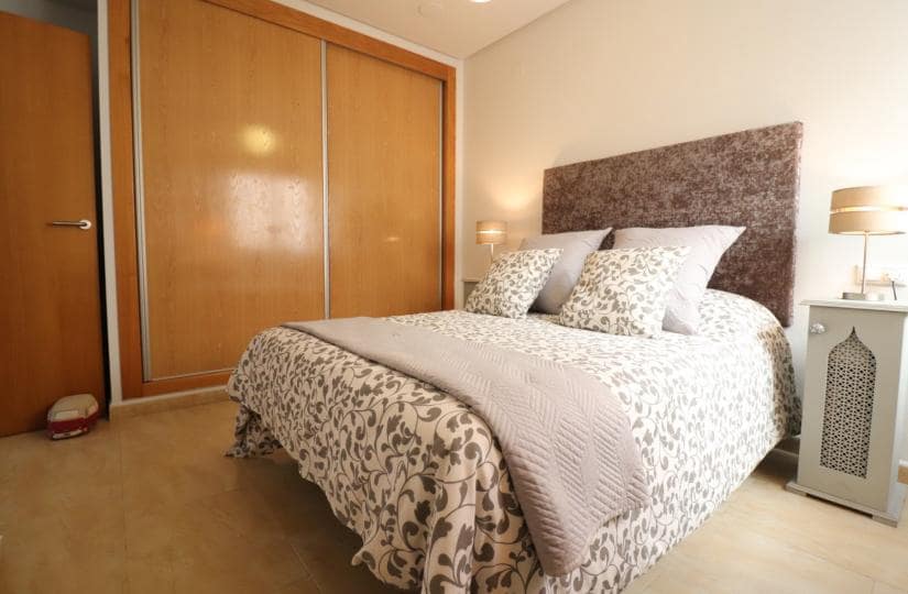 2 bedroom Apartment for sale in Benijofar with pool garage - € 139,950 (Ref: 9497081)