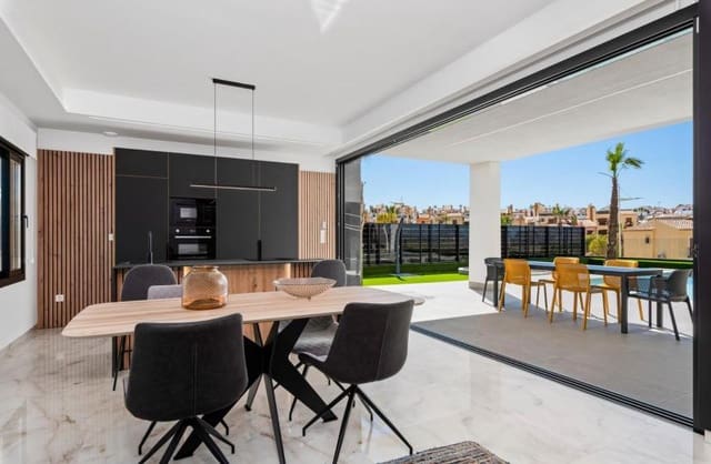 3 soveværelse Villa til salg i Algorfa med swimmingpool - € 670.000 (Ref: 9498009)