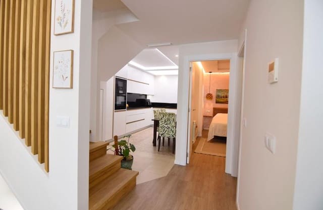 Casa de 3 habitaciones en La Florida, Orihuela en venta con piscina garaje - 249.000 € (Ref: 9499517)