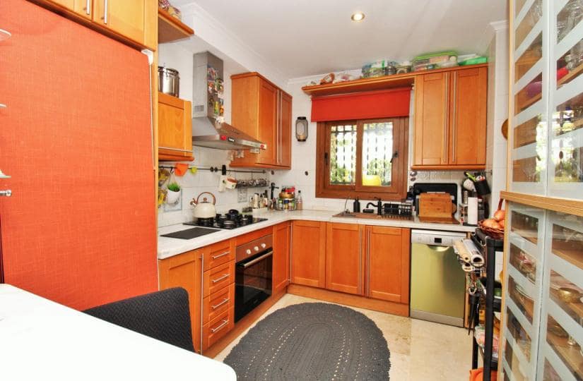 Casa de 2 habitaciones en Orihuela Costa en venta con piscina garaje - 225.000 € (Ref: 9499519)