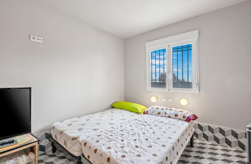 3 soveværelse Finca/Landehus til salg i Elche / Elx med swimmingpool garage - € 399.000 (Ref: 9499540)