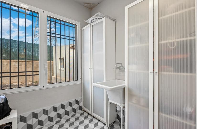 3 soveværelse Finca/Landehus til salg i Elche / Elx med swimmingpool garage - € 399.000 (Ref: 9499540)