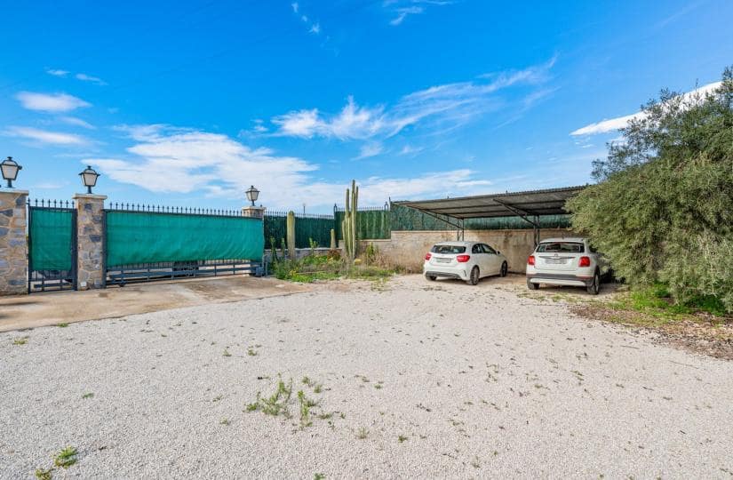3 soveværelse Finca/Landehus til salg i Elche / Elx med swimmingpool garage - € 399.000 (Ref: 9499540)