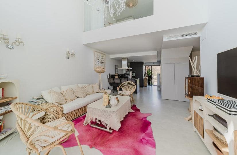 3 soverom Kjedet enebolig til salgs i Algorfa med svømmebasseng garasje - € 525 000 (Ref: 9499542)