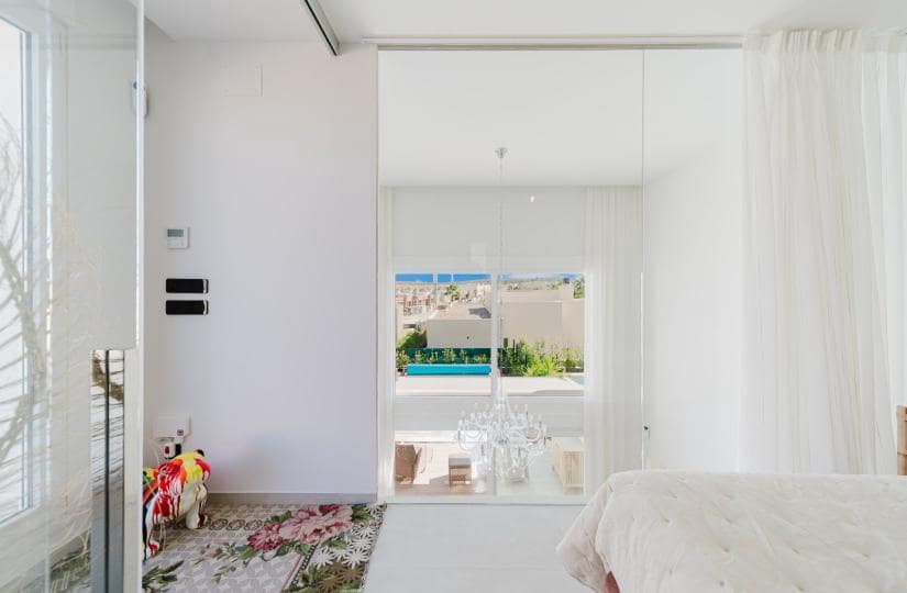 3 soverom Kjedet enebolig til salgs i Algorfa med svømmebasseng garasje - € 525 000 (Ref: 9499542)