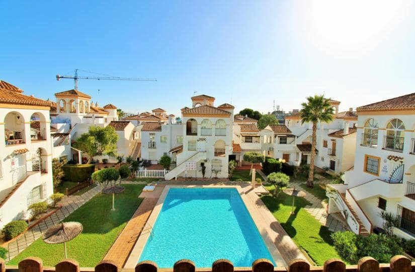 3 bedroom Apartment for sale in Playa Flamenca with pool - € 269,000 (Ref: 9499559)