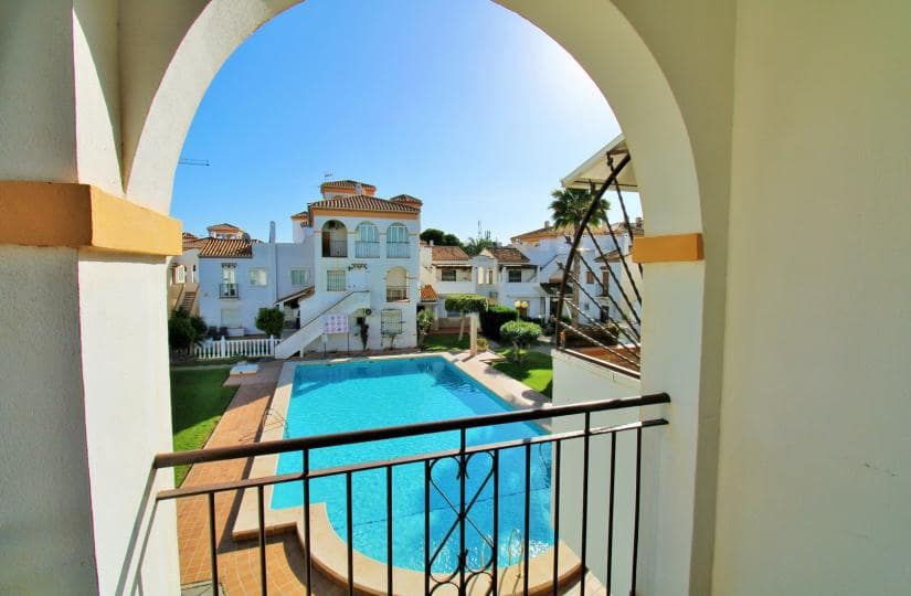 3 bedroom Apartment for sale in Playa Flamenca with pool - € 269,000 (Ref: 9499559)
