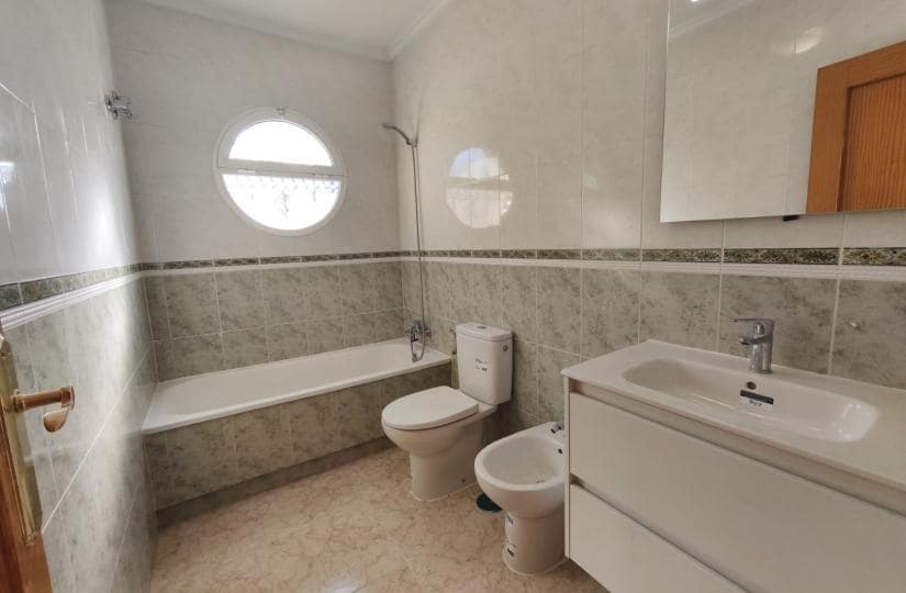 3 soveværelse Semi-Rækkehus til salg i Los Altos med swimmingpool garage - € 210.000 (Ref: 9499560)